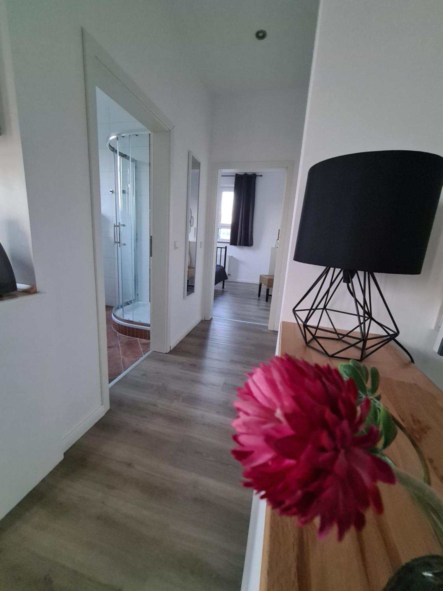 Zentral gelegene Ferienwohnung im Herzen der Pfalz Neustadt an der Weinstraße Exterior foto